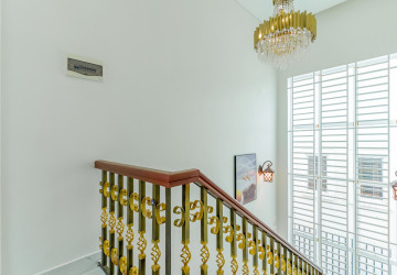 3 Bedroom Villa For Sale - Prek Eng, Phnom Penh thumbnail