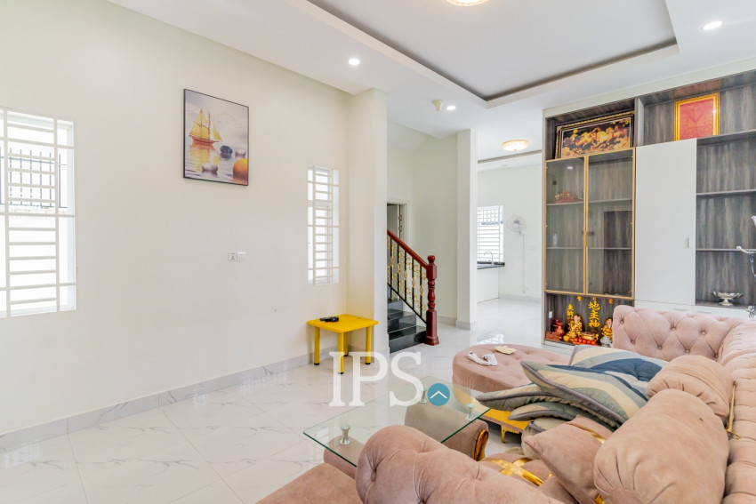 3 Bedroom Villa For Sale - Prek Eng, Phnom Penh