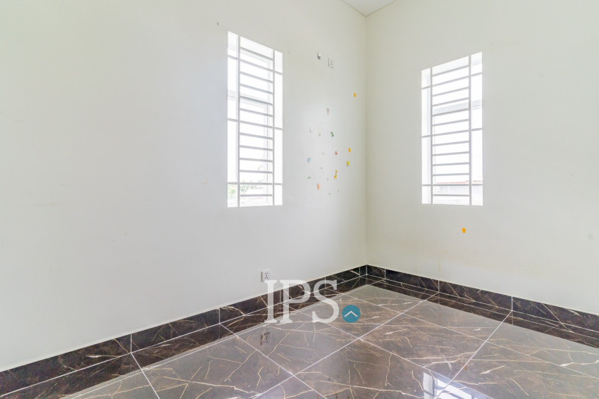 3 Bedroom Villa For Sale - Prek Eng, Phnom Penh