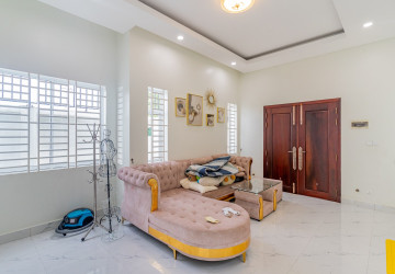 3 Bedroom Villa For Sale - Prek Eng, Phnom Penh thumbnail