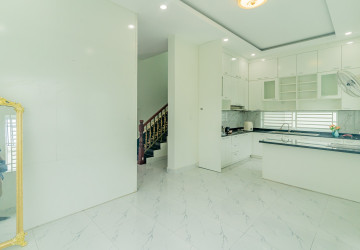 3 Bedroom Villa For Sale - Prek Eng, Phnom Penh thumbnail