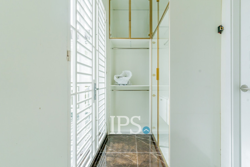 3 Bedroom Villa For Sale - Prek Eng, Phnom Penh