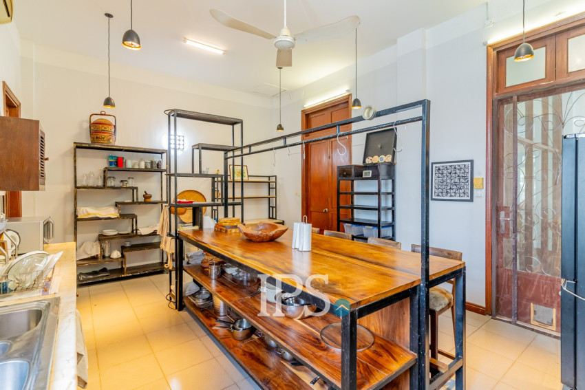 3 Bedroom Villa For Sale - Chakto Mukh, Phnom Penh