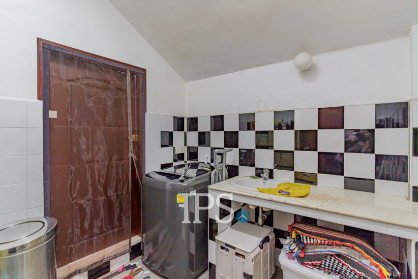 3 Bedroom Villa For Sale - Chakto Mukh, Phnom Penh