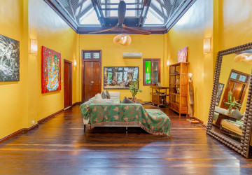 3 Bedroom Villa For Sale - Chakto Mukh, Phnom Penh thumbnail