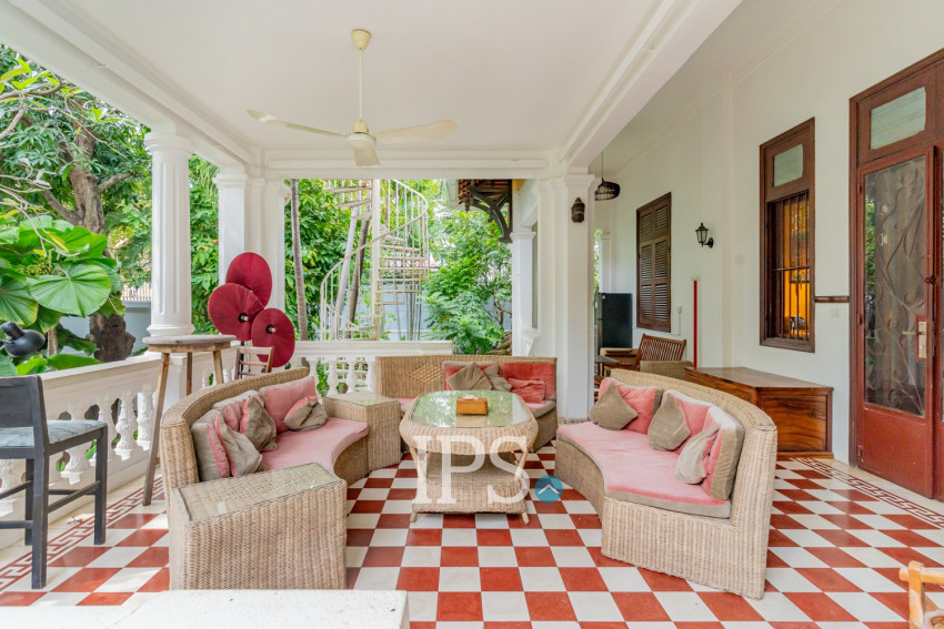 3 Bedroom Villa For Sale - Chakto Mukh, Phnom Penh