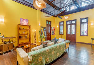 3 Bedroom Villa For Sale - Chakto Mukh, Phnom Penh thumbnail