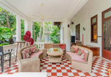 3 Bedroom Villa For Sale - Chakto Mukh, Phnom Penh thumbnail