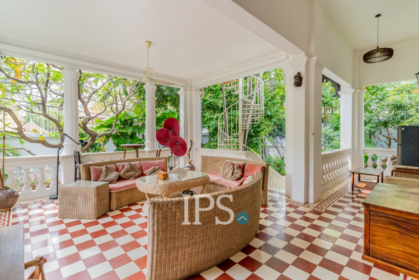 3 Bedroom Villa For Sale - Chakto Mukh, Phnom Penh