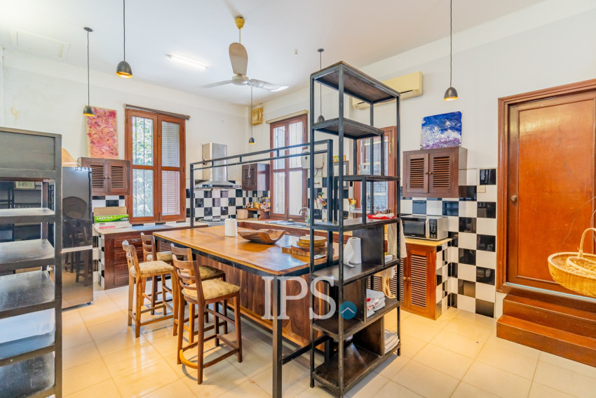 3 Bedroom Villa For Sale - Chakto Mukh, Phnom Penh