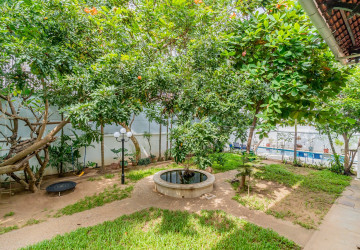 3 Bedroom Villa For Sale - Chakto Mukh, Phnom Penh thumbnail