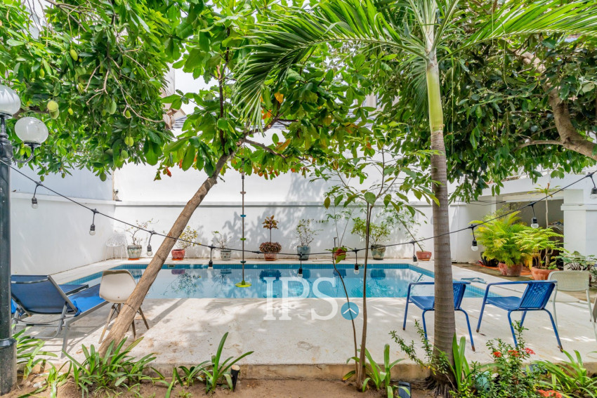 3 Bedroom Villa For Sale - Chakto Mukh, Phnom Penh