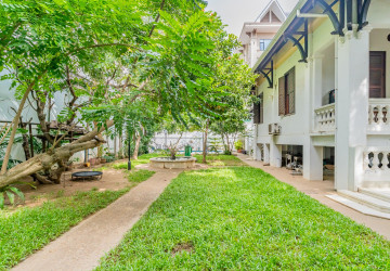3 Bedroom Villa For Sale - Chakto Mukh, Phnom Penh thumbnail