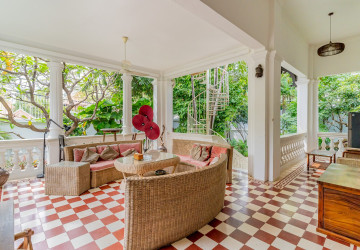 3 Bedroom Villa For Sale - Chakto Mukh, Phnom Penh thumbnail