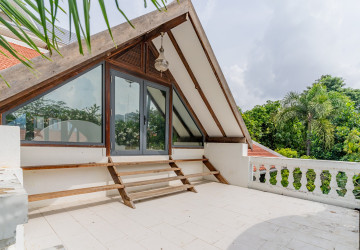 3 Bedroom Villa For Sale - Chakto Mukh, Phnom Penh thumbnail