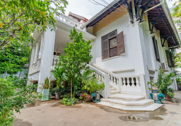 3 Bedroom Villa For Sale - Chakto Mukh, Phnom Penh thumbnail