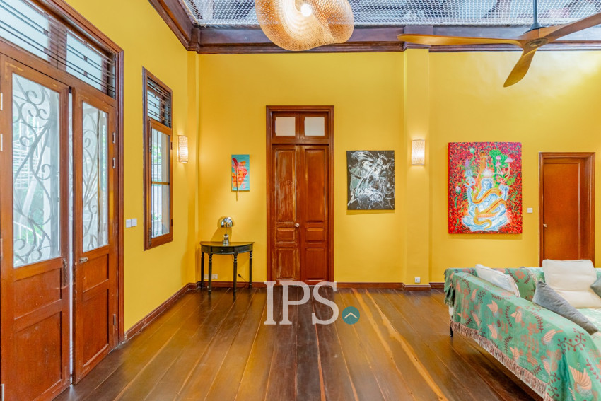 3 Bedroom Villa For Sale - Chakto Mukh, Phnom Penh