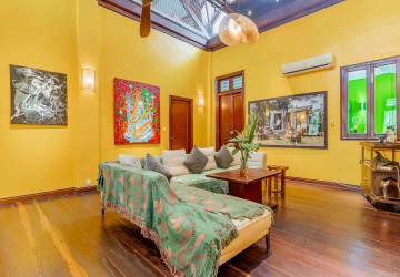 3 Bedroom Villa For Sale - Chakto Mukh, Phnom Penh thumbnail