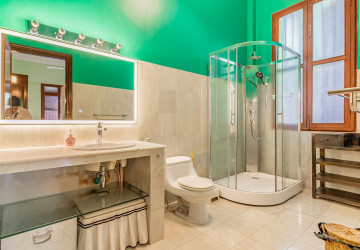 3 Bedroom Villa For Sale - Chakto Mukh, Phnom Penh thumbnail