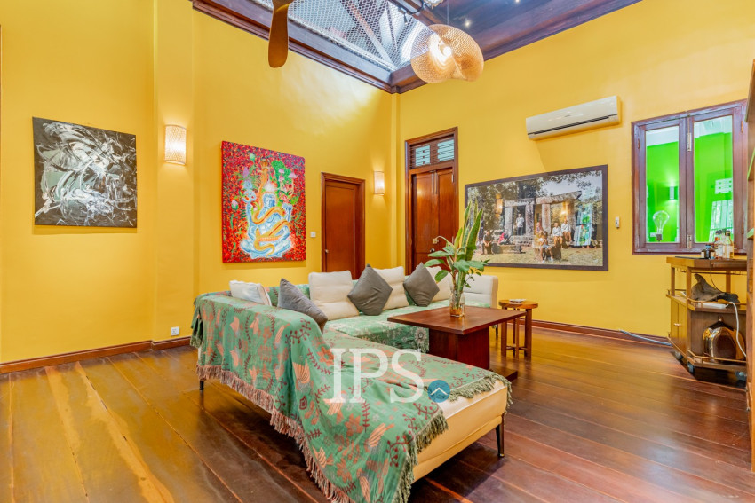 3 Bedroom Villa For Sale - Chakto Mukh, Phnom Penh