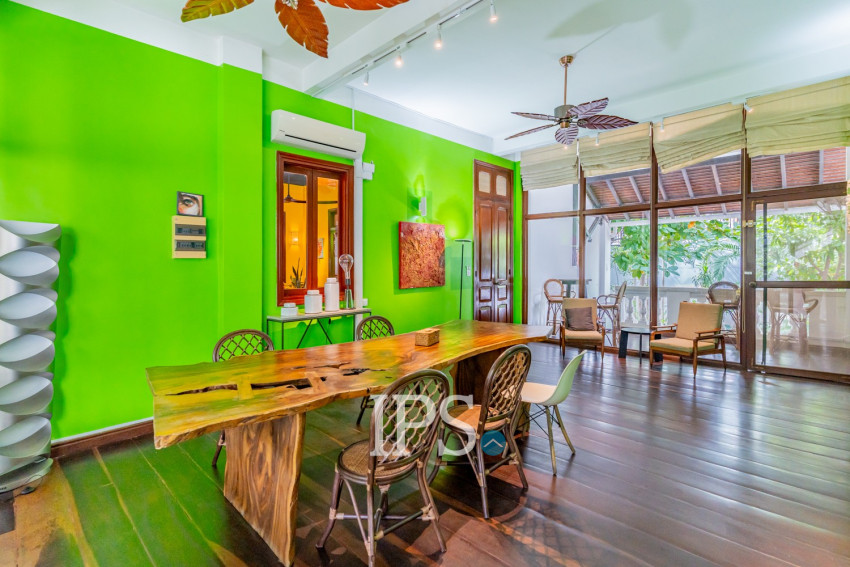 3 Bedroom Villa For Sale - Chakto Mukh, Phnom Penh