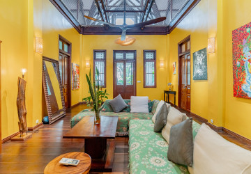 3 Bedroom Villa For Sale - Chakto Mukh, Phnom Penh thumbnail