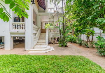 3 Bedroom Villa For Sale - Chakto Mukh, Phnom Penh thumbnail