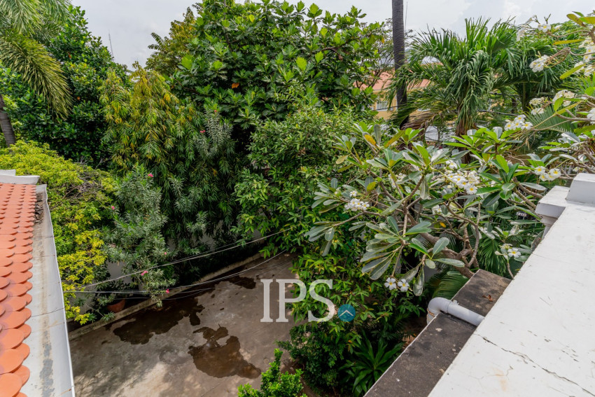 3 Bedroom Villa For Sale - Chakto Mukh, Phnom Penh