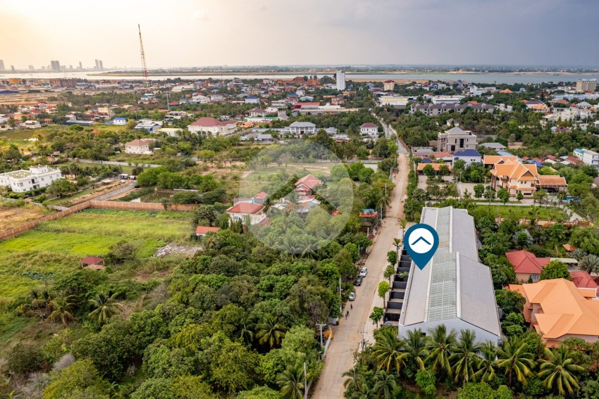 Luxury 4 Bedroom Link House For Rent - Veal Sbov, Phnom Penh