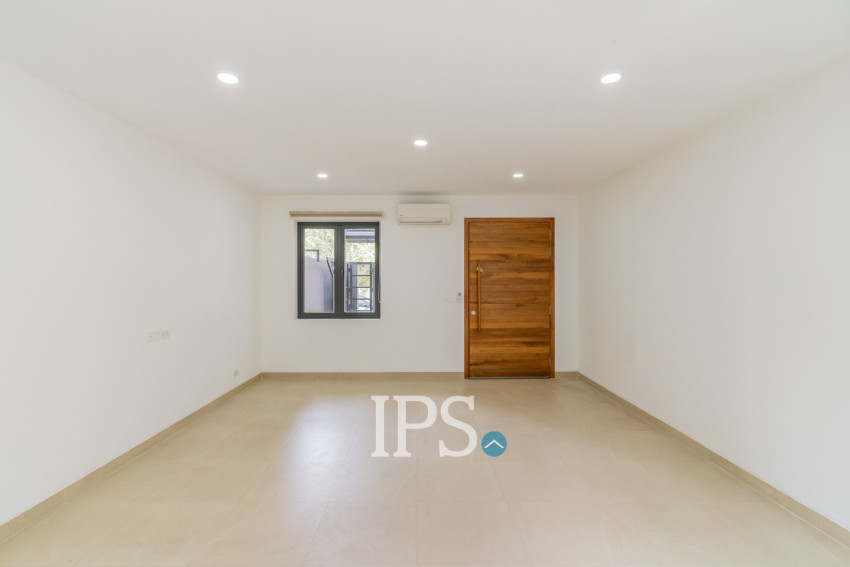 Luxury 4 Bedroom Link House For Rent - Veal Sbov, Phnom Penh