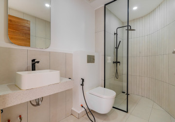 Luxury 4 Bedroom Link House For Rent - Veal Sbov, Phnom Penh thumbnail