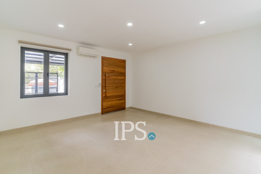 Luxury 4 Bedroom Link House For Rent - Veal Sbov, Phnom Penh