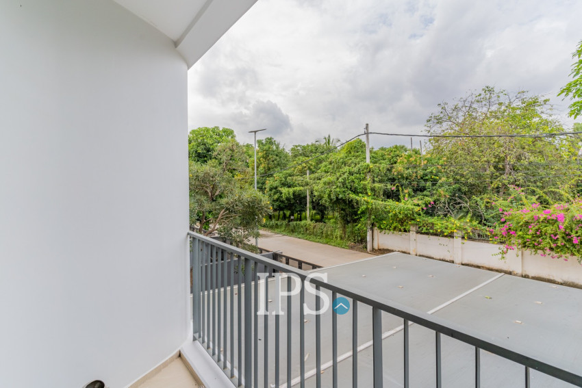 Luxury 4 Bedroom Link House For Rent - Veal Sbov, Phnom Penh
