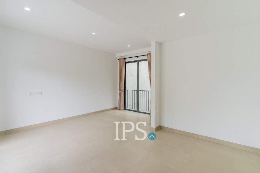 Luxury 4 Bedroom Link House For Rent - Veal Sbov, Phnom Penh