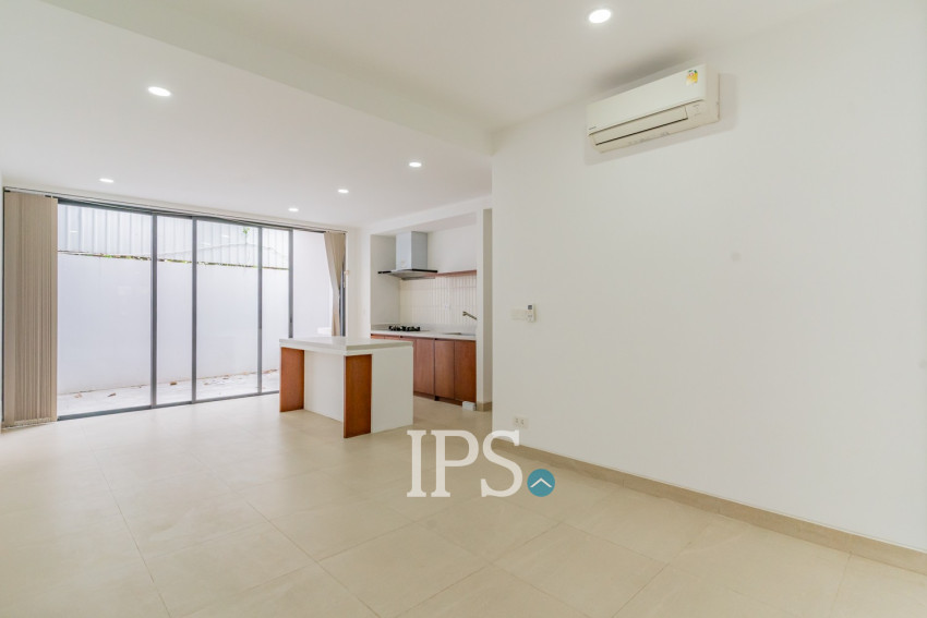 Luxury 4 Bedroom Link House For Rent - Veal Sbov, Phnom Penh
