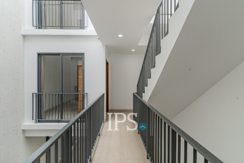 Luxury 4 Bedroom Link House For Rent - Veal Sbov, Phnom Penh
