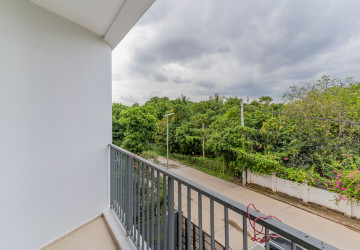 Luxury 4 Bedroom Link House For Rent - Veal Sbov, Phnom Penh thumbnail