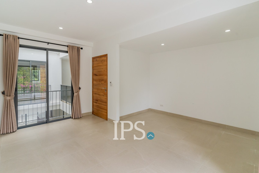 Luxury 4 Bedroom Link House For Rent - Veal Sbov, Phnom Penh
