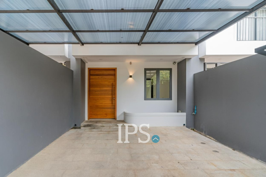 Luxury 4 Bedroom Link House For Rent - Veal Sbov, Phnom Penh