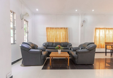 4 Bedroom House For Rent - Svay Dangkum, Siem Reap thumbnail