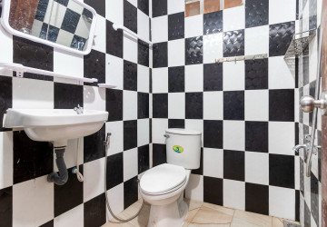 4 Bedroom House For Rent - Svay Dangkum, Siem Reap thumbnail