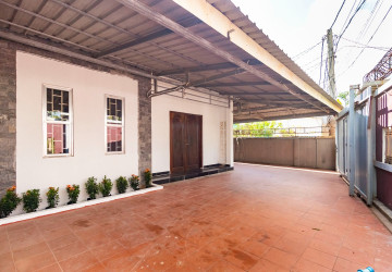 4 Bedroom House For Rent - Svay Dangkum, Siem Reap thumbnail