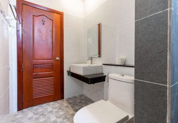 1 Bedroom Apartment For Rent - Svay Dangkum, Siem Reap thumbnail