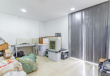 50 Sqm Office Space For Rent - Toul Tom Poung 2, Phnom Penh thumbnail