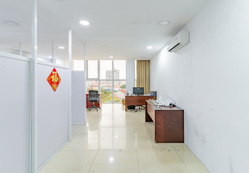 50 Sqm Office Space For Rent - Toul Tom Poung 2, Phnom Penh thumbnail