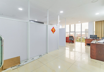 50 Sqm Office Space For Rent - Toul Tom Poung 2, Phnom Penh thumbnail