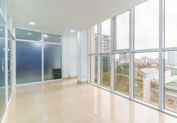 105 Sqm Office Space For Rent - Toul Tom Poung 2, Phnom Penh thumbnail