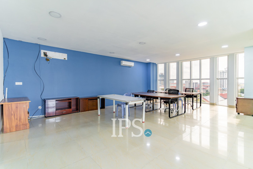 105 Sqm Office Space For Rent - Toul Tom Poung 2, Phnom Penh