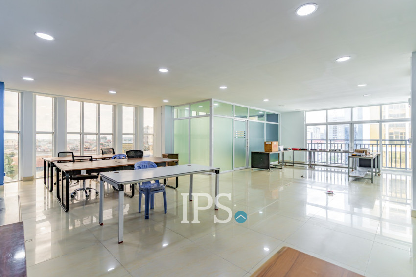 105 Sqm Office Space For Rent - Toul Tom Poung 2, Phnom Penh