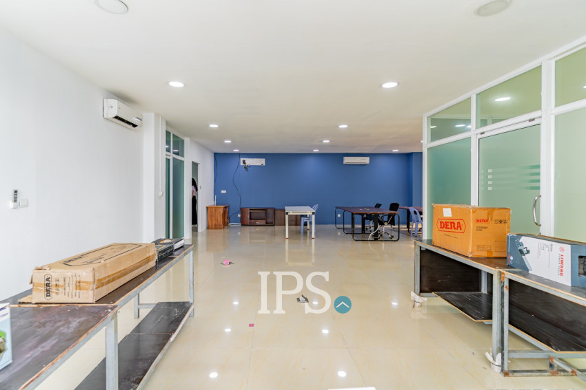 105 Sqm Office Space For Rent - Toul Tom Poung 2, Phnom Penh